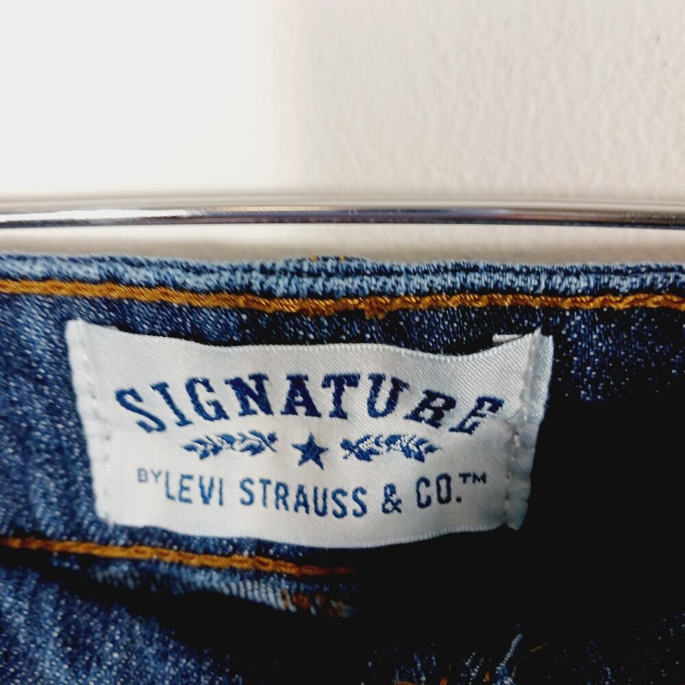 Levi's Signature Denim Skirt Misses Size 4 Zip, Western, Coastal Cowgirl Country - Picture 2 of 16